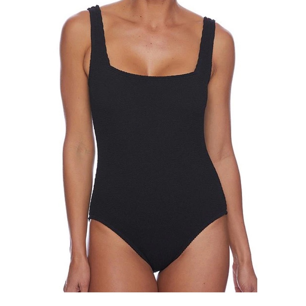 Athena Black Diamond Crinkle Pattern One Piece Criss Cross Back size 10 NWOT